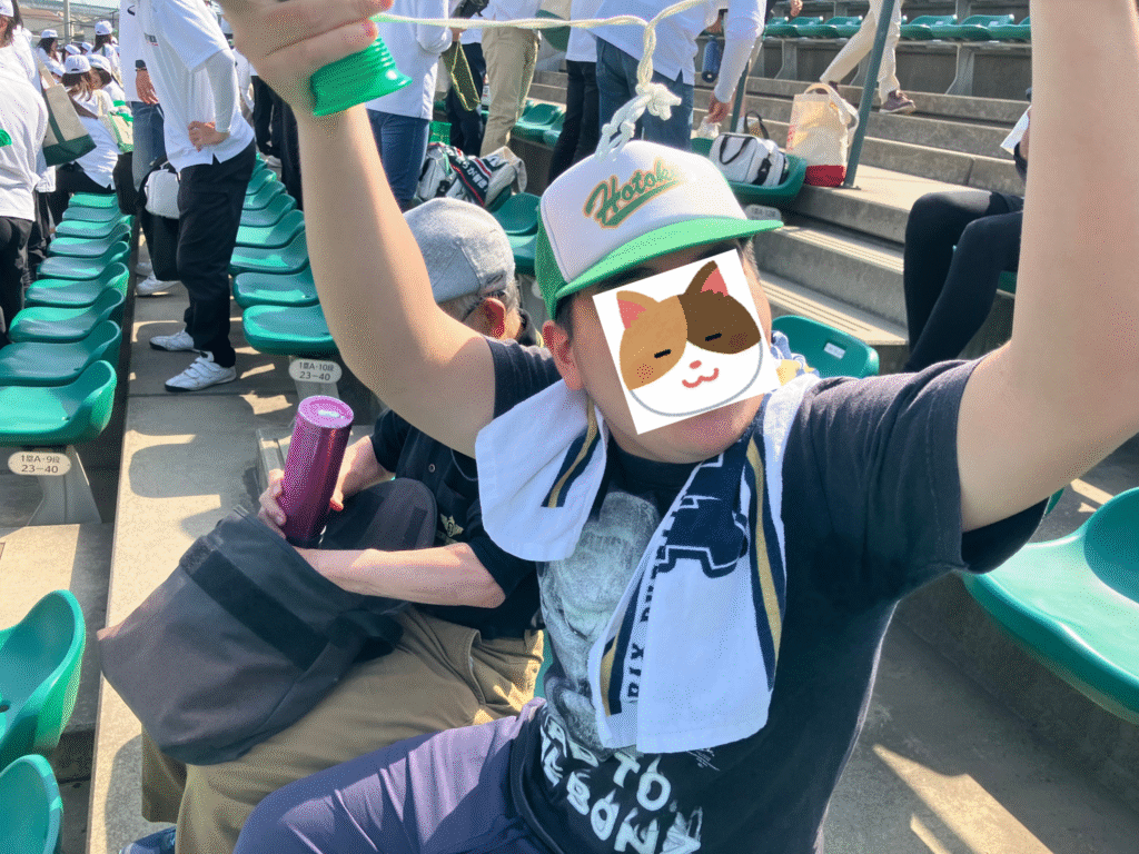高校野球の応援をするJ君